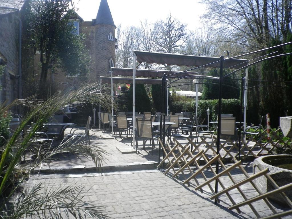 Hotel Ermitage Du Moulin Labotte Haybes Exteriör bild